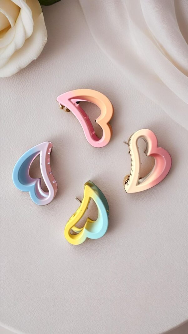 Half Heart Claw Clip - Image 3