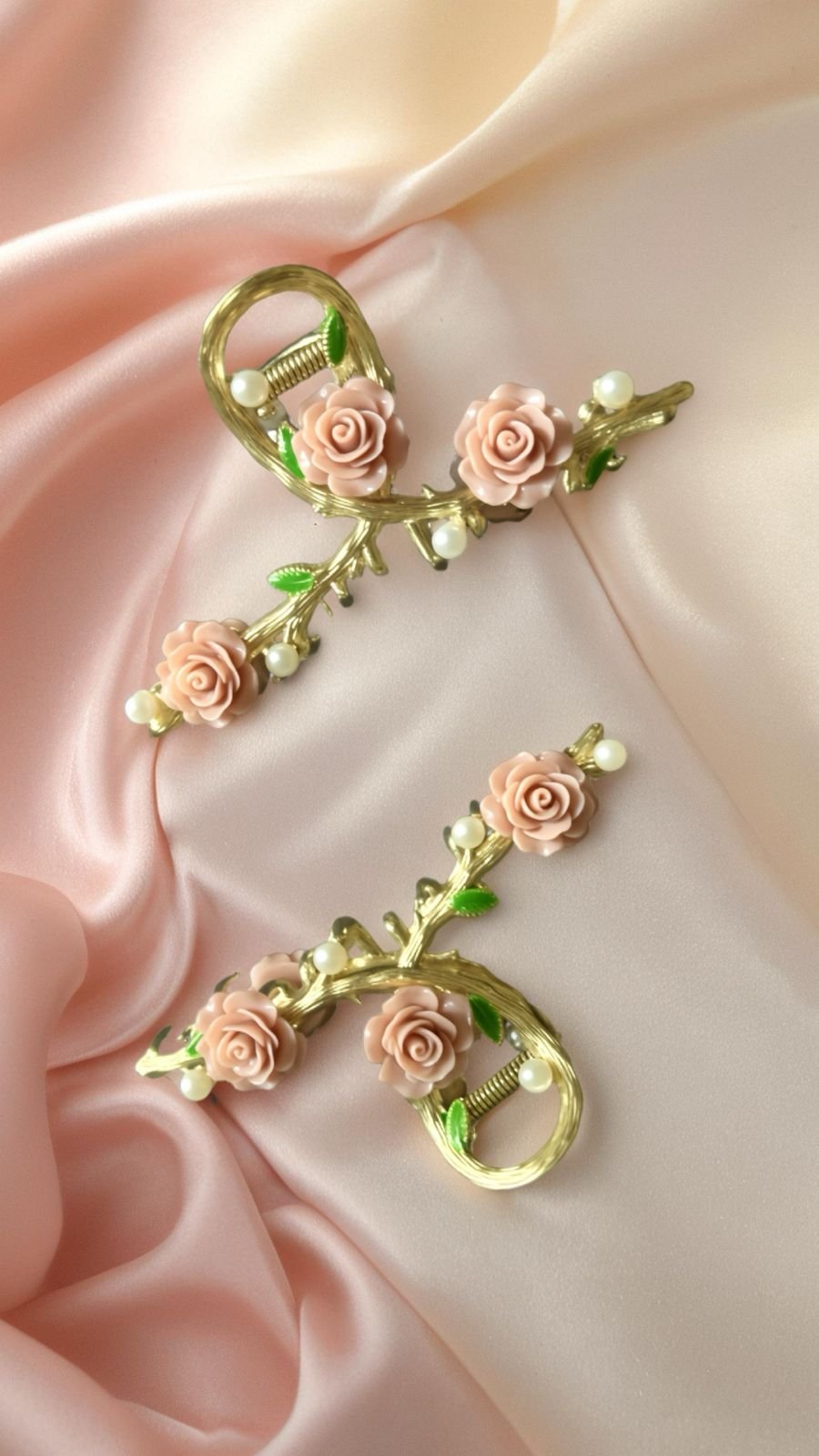 Rose bloom metal hair claw - Image 2