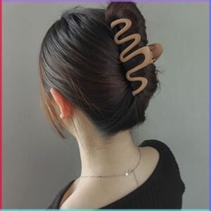 Big Wavey Claw Hair Clip